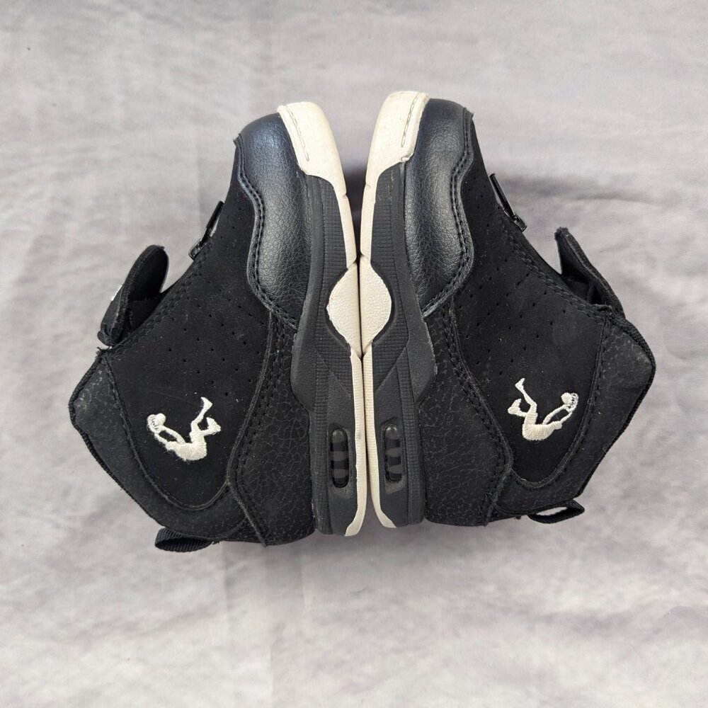 Shaq size 7 infant high-tops black in excellent condition